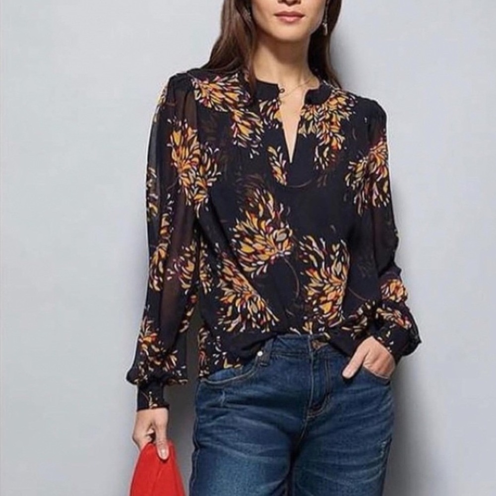 CAbi Fiesta Blouse Women XL Black Starflower Floral 4531 NWT Keyhole Puff Sleeve